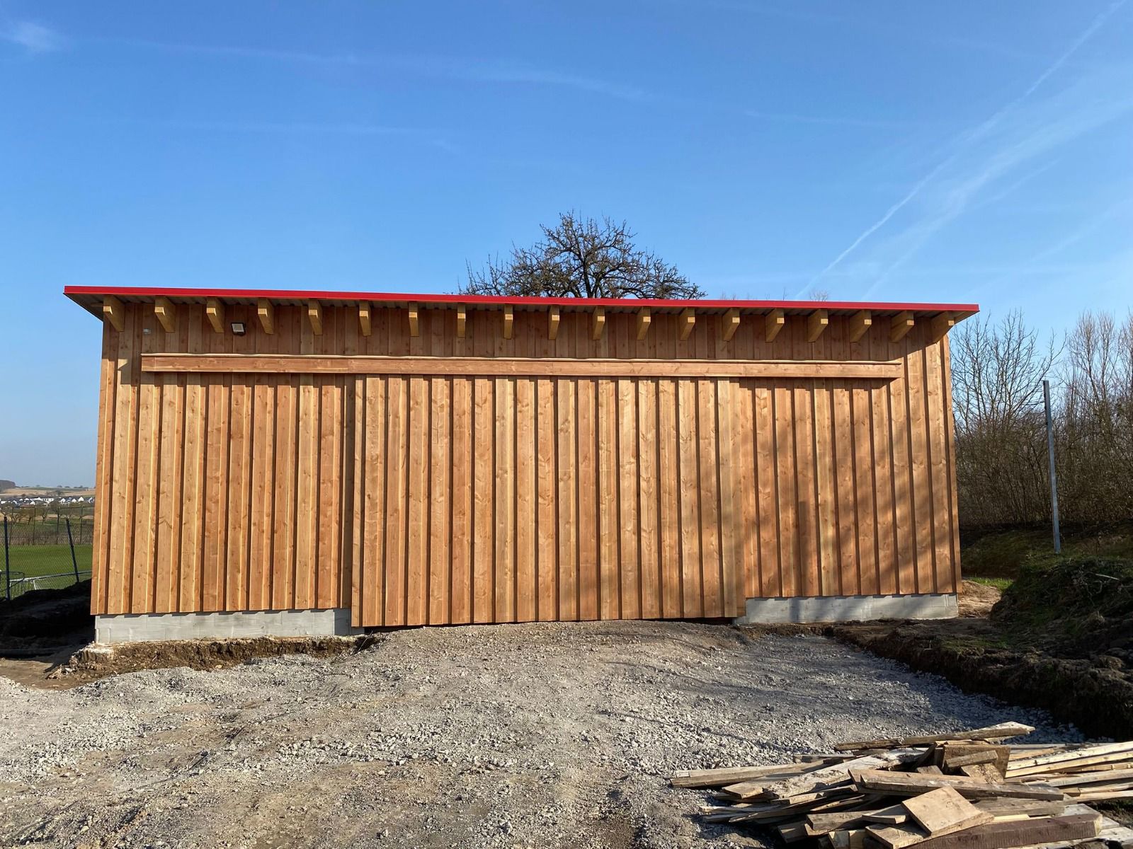 Unsere Scheune wächst weiter! Ein Wochenende voller Fortschritt und Unterstützung